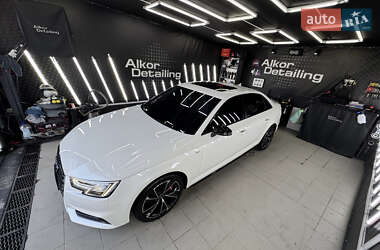 Седан Audi A4 2016 в 