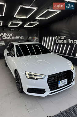 Седан Audi A4 2016 в 