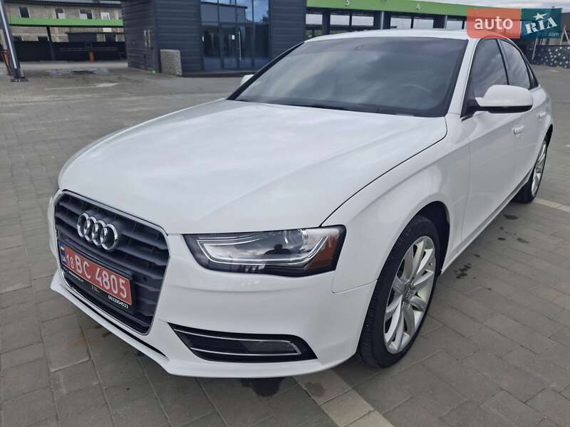 Седан Audi A4 2013 в Каменец-Подольском