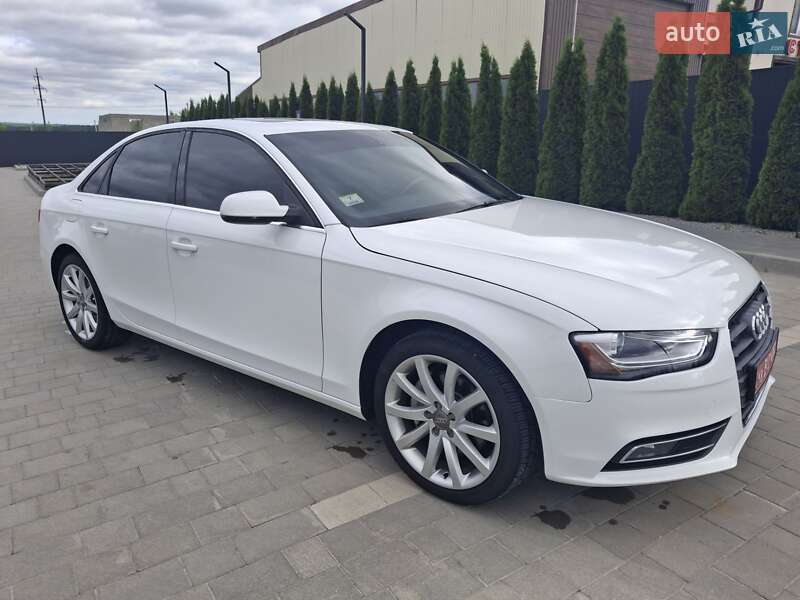 Седан Audi A4 2013 в Каменец-Подольском