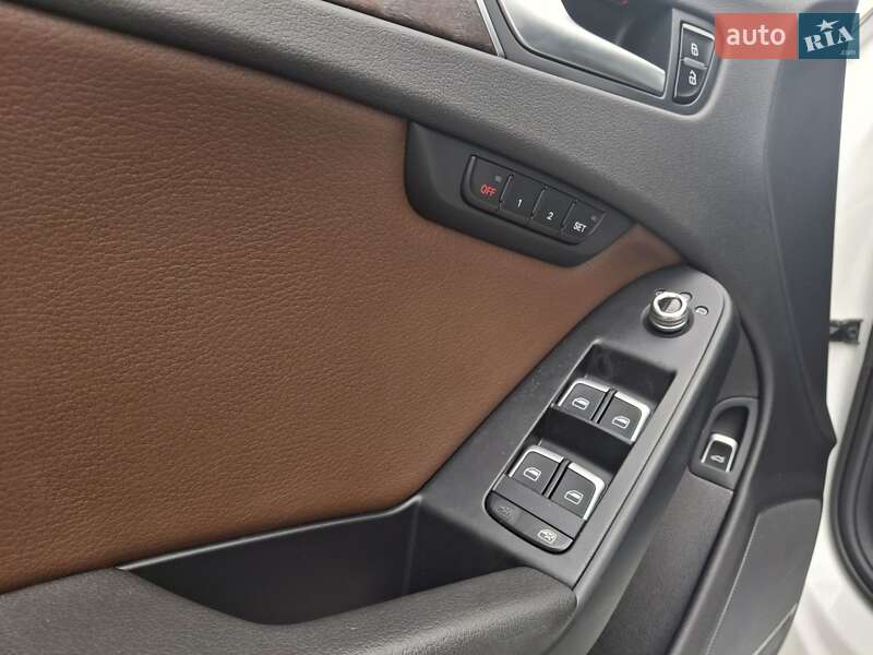 Седан Audi A4 2013 в Каменец-Подольском