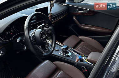 Седан Audi A4 2018 в 