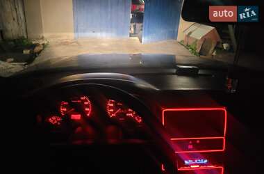 Седан Audi A4 1994 в 
