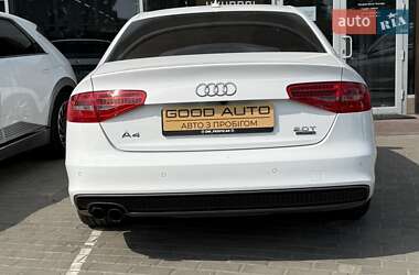 Седан Audi A4 2015 в 