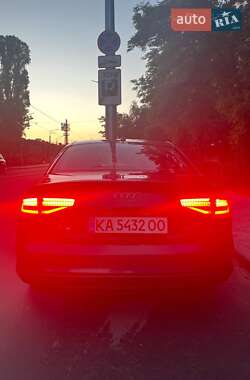 Седан Audi A4 2013 в 