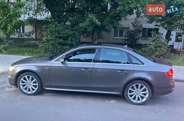 Седан Audi A4 2013 в 