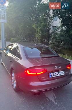 Седан Audi A4 2013 в 