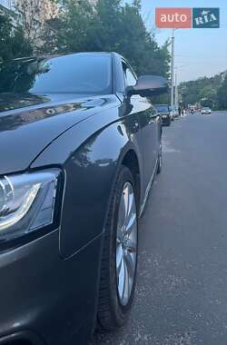 Седан Audi A4 2013 в 