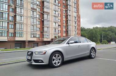 Седан Audi A4 2012 в Дніпрі