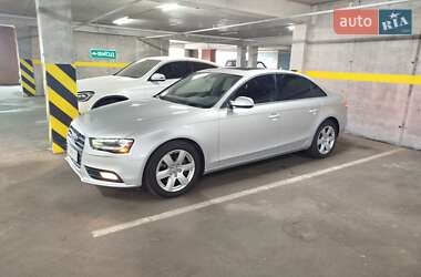 Седан Audi A4 2012 в 