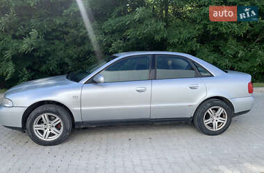 Седан Audi A4 1999 в 