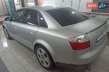 Седан Audi A4 2001 в 