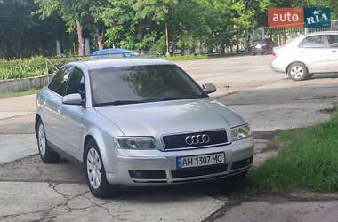 Седан Audi A4 2002 в 