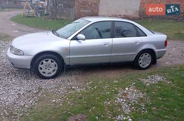 Седан Audi A4 1999 в 