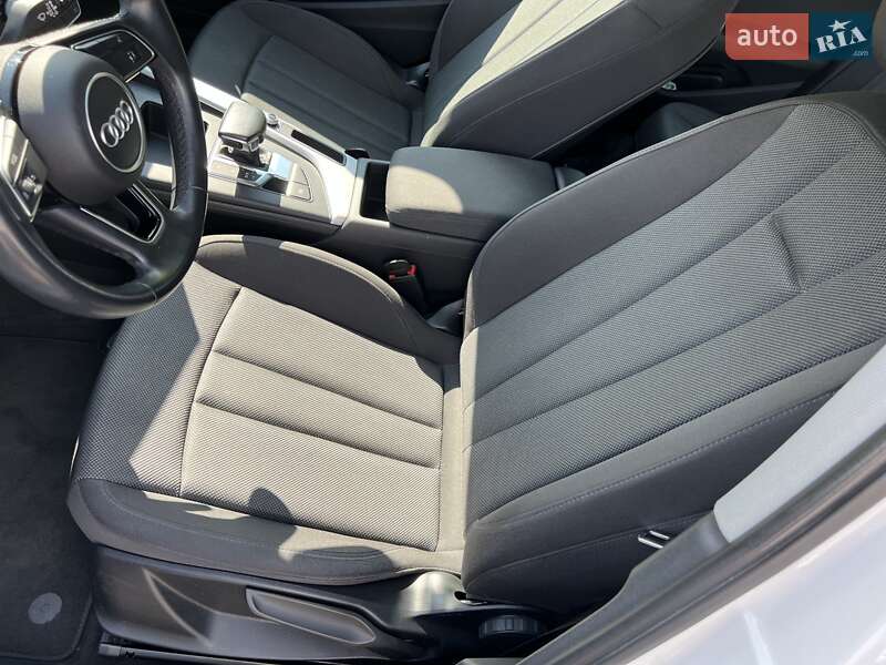 Универсал Audi A4 2021 в Дрогобыче