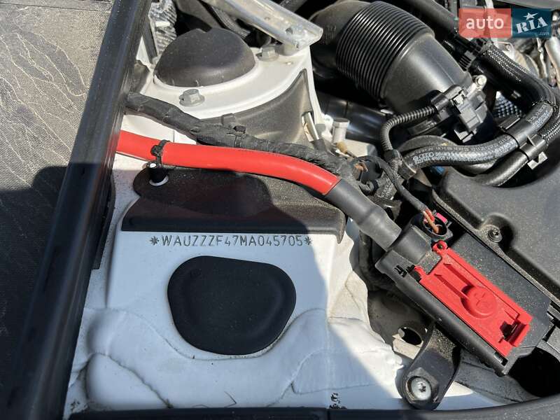 Универсал Audi A4 2021 в Дрогобыче