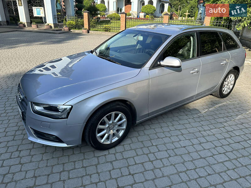 Універсал Audi A4 2014 в Львові