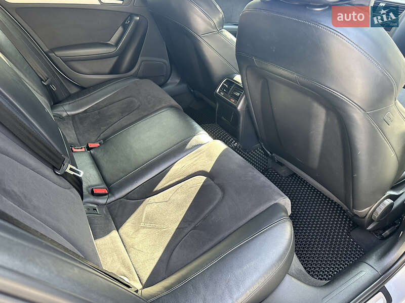 Універсал Audi A4 2014 в Львові