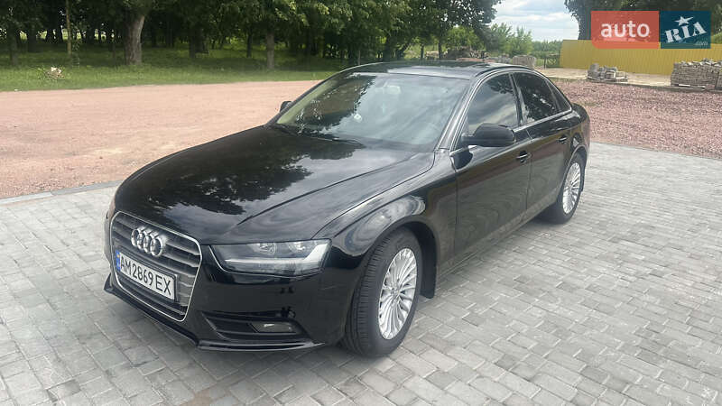 Седан Audi A4 2014 в Овруче