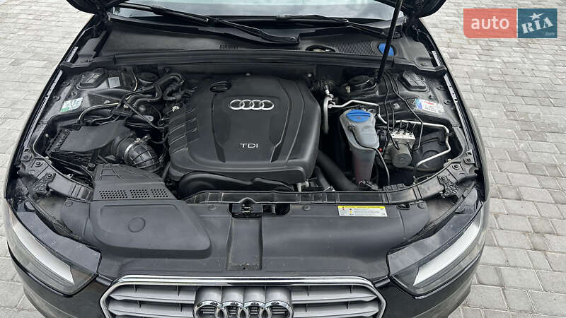 Седан Audi A4 2014 в Овруче