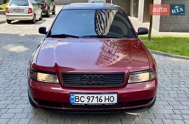 Седан Audi A4 1996 в 