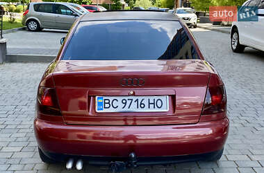 Седан Audi A4 1996 в 