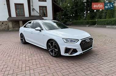 Седан Audi A4 2022 в Виннице