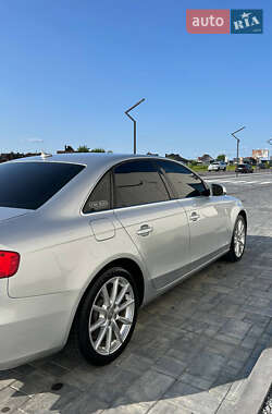 Седан Audi A4 2013 в 