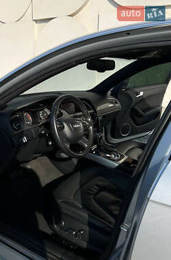 Седан Audi A4 2013 в 