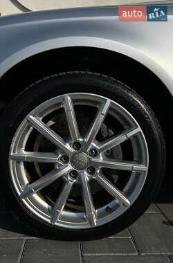 Седан Audi A4 2013 в 