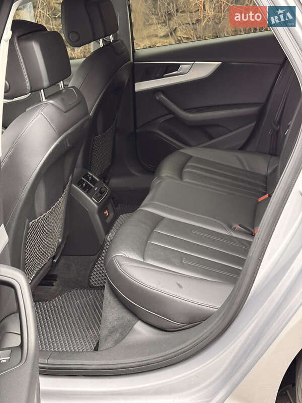 Седан Audi A4 2016 в Одессе