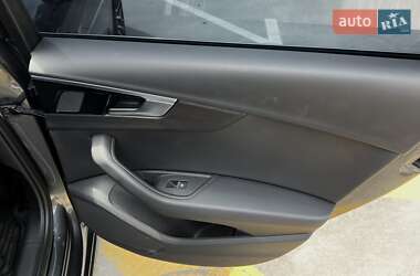 Седан Audi A4 2020 в 