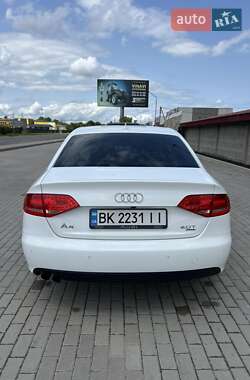 Седан Audi A4 2009 в 