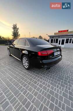 Седан Audi A4 2014 в 