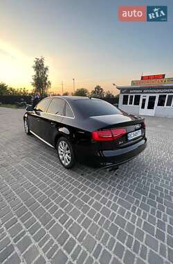 Седан Audi A4 2014 в 