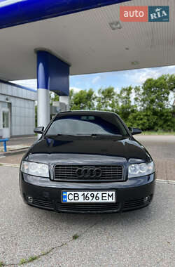 Седан Audi A4 2004 в 