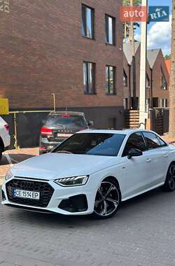 Седан Audi A4 2022 в 