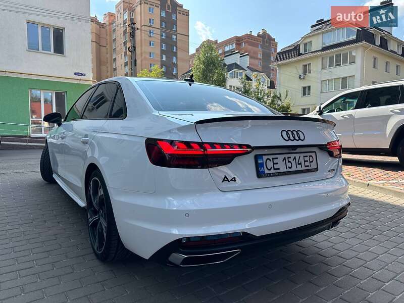 Седан Audi A4 2022 в Киеве