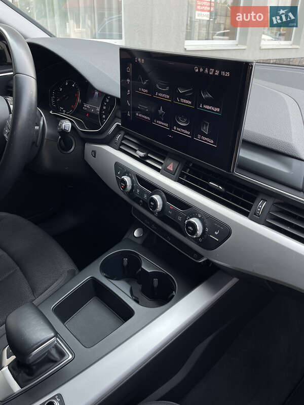 Универсал Audi A4 2021 в Мукачево