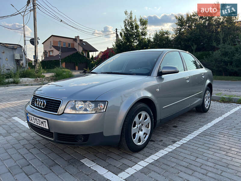 Седан Audi A4 2001 в Києві