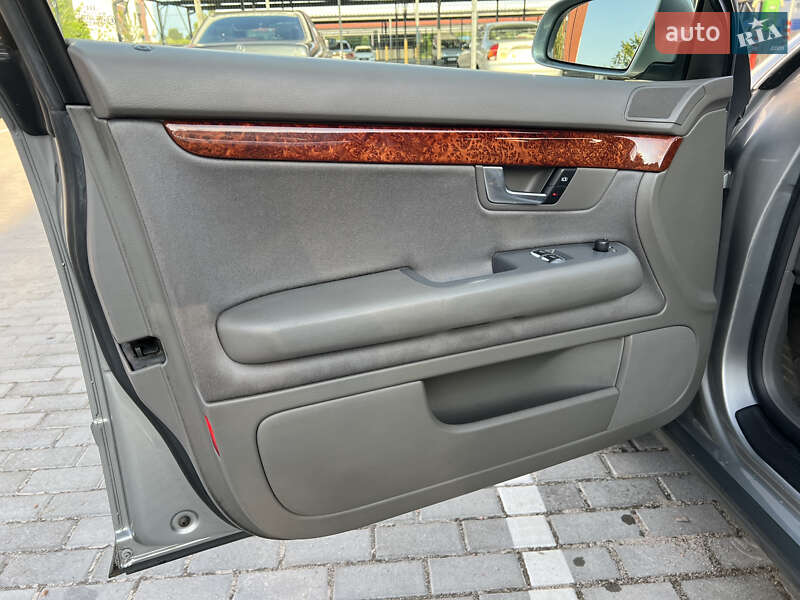 Седан Audi A4 2001 в Києві