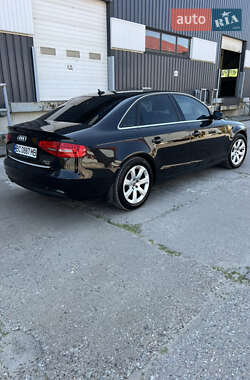 Седан Audi A4 2013 в 