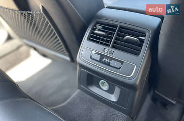 Седан Audi A4 2018 в 