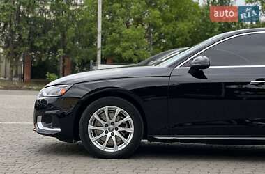 Седан Audi A4 2020 в 
