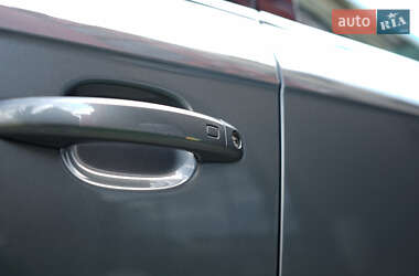 Седан Audi A4 2015 в 