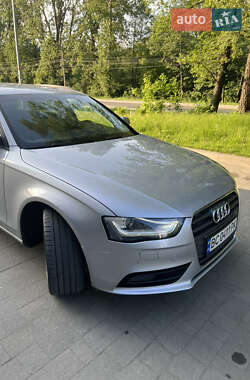 Универсал Audi A4 2014 в 