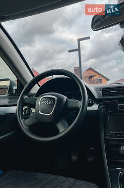 Седан Audi A4 2005 в 