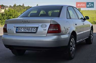 Седан Audi A4 2000 в 