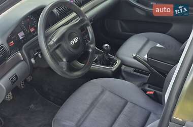 Седан Audi A4 2000 в 