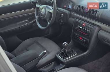 Седан Audi A4 2000 в 
